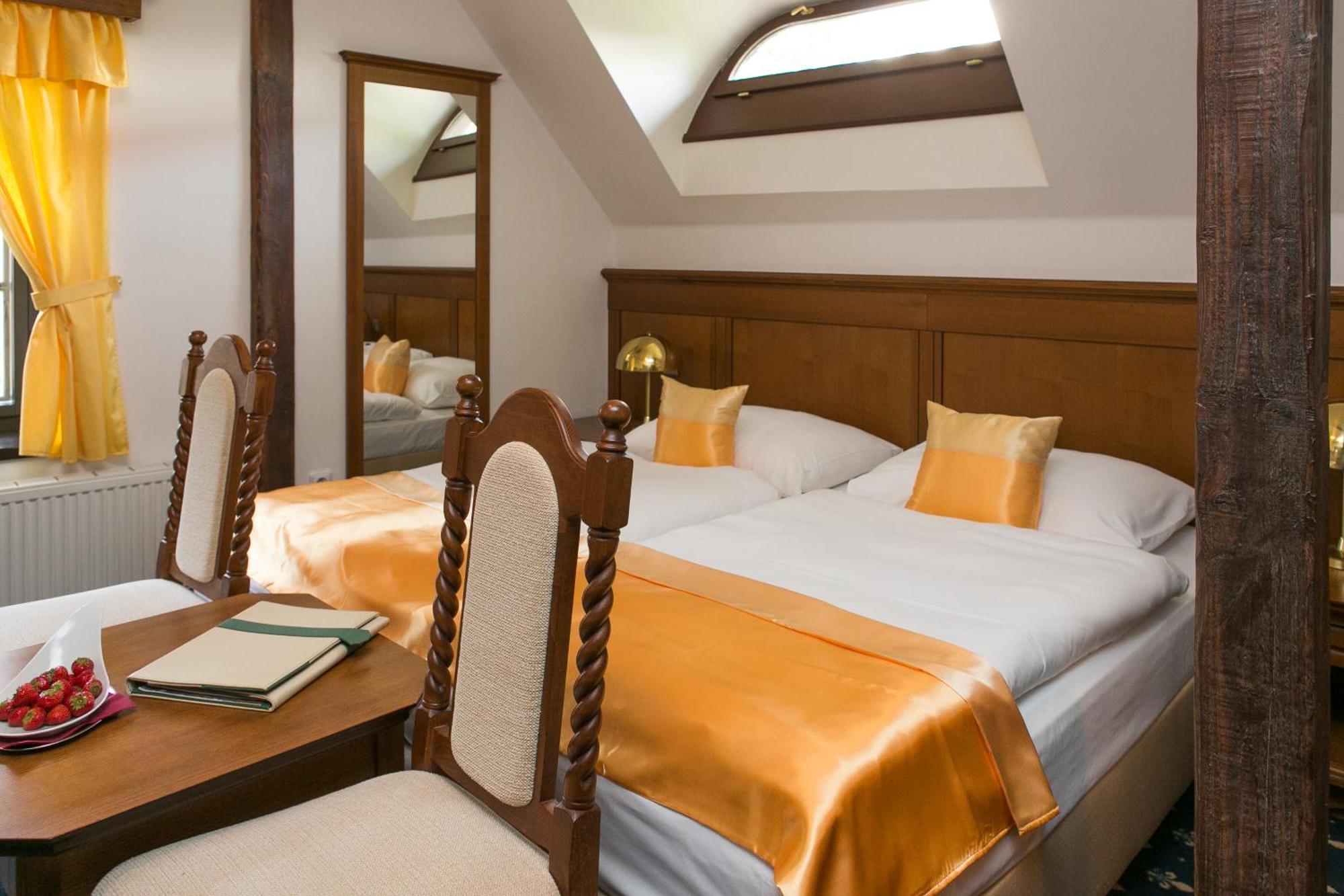Rozmbersky Dvur Hotel 4*
