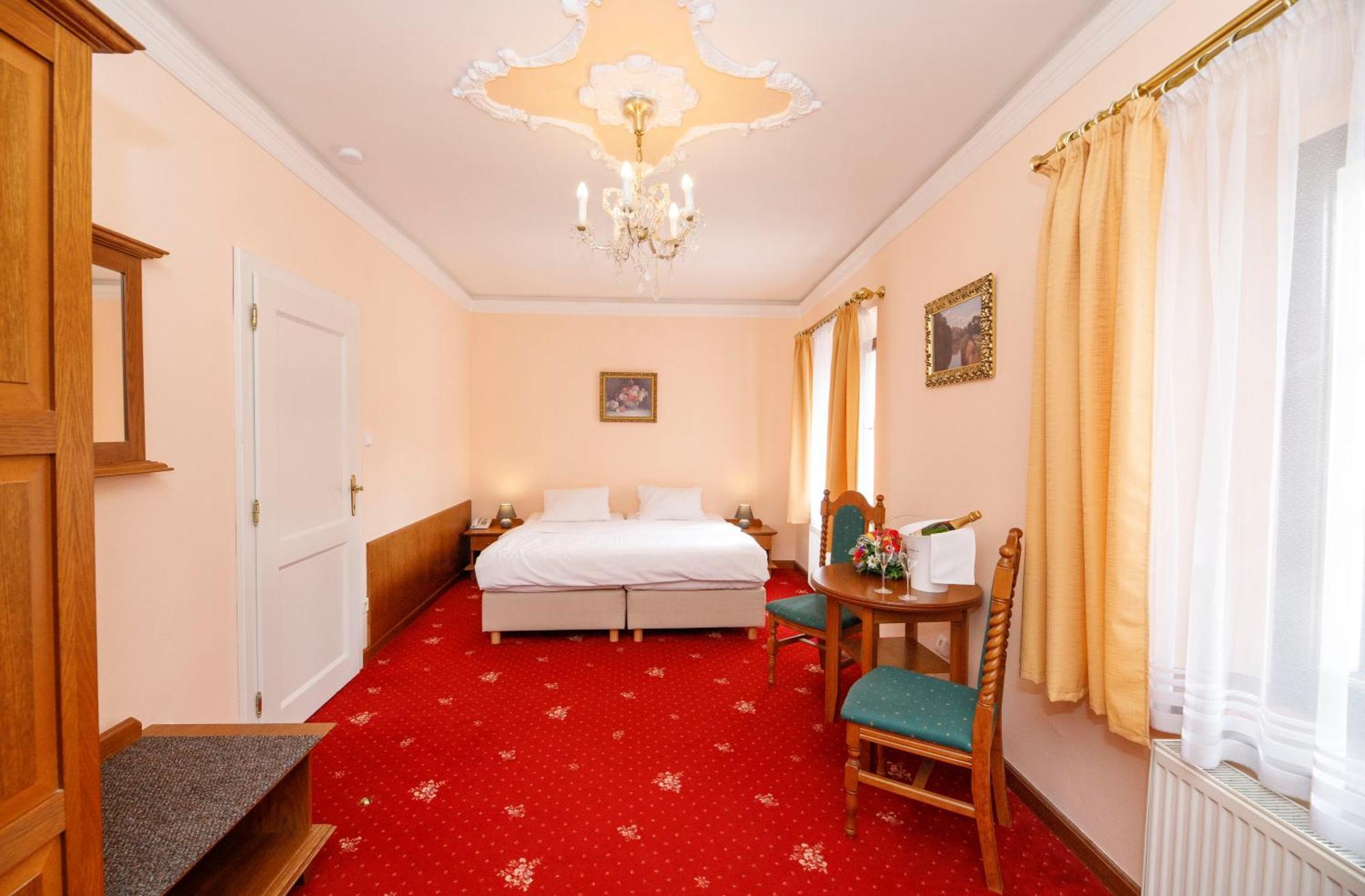 Отель Rozmbersky Dvur