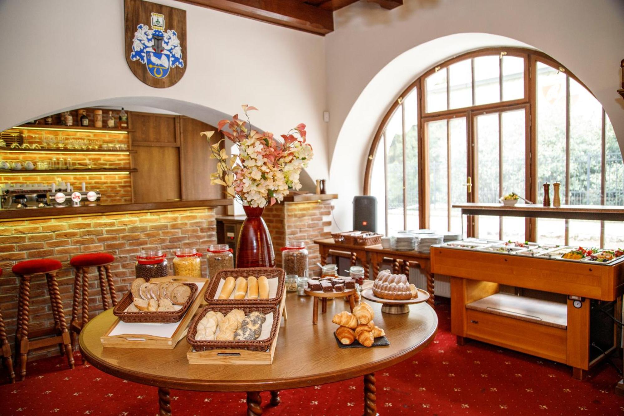 Hotel Rozmbersky Dvur Cesky Krumlov
