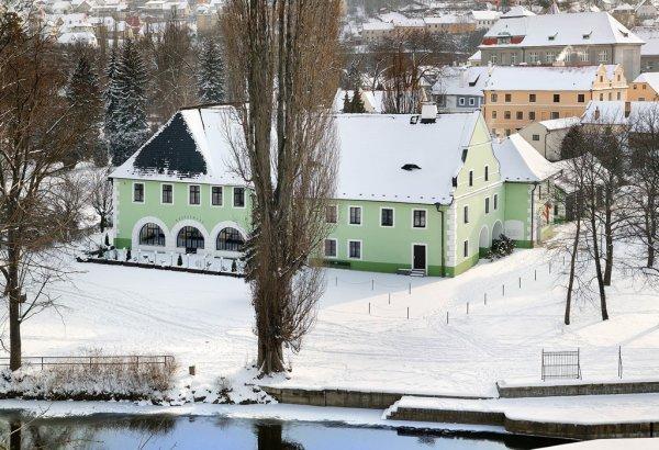 Rozmbersky Dvur 4* Cesky Krumlov