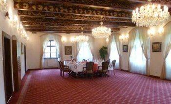 Rozmbersky Dvur Hotel Cesky Krumlov