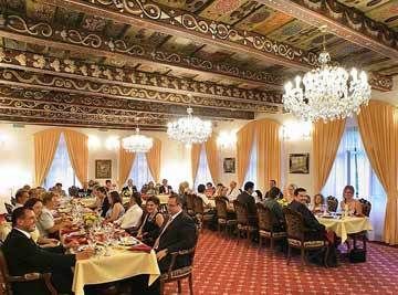 Rozmbersky Dvur 4* Cesky Krumlov