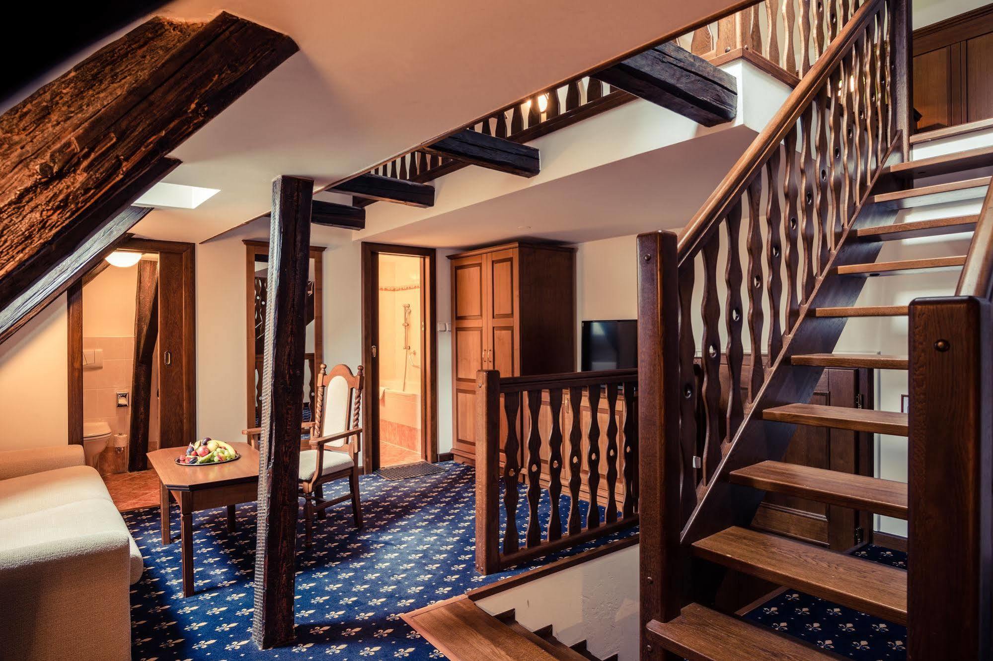 Rozmbersky Dvur Hotel