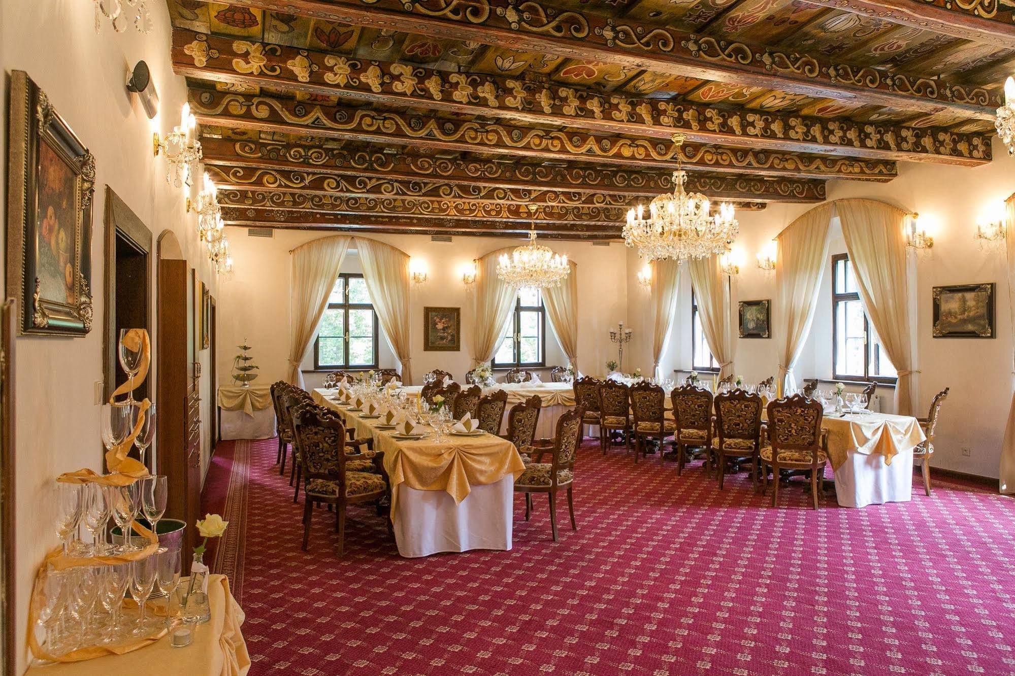 Hotel Rozmbersky Dvur Cesky Krumlov