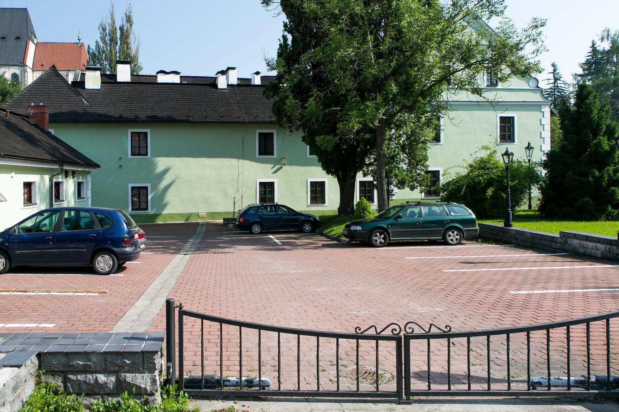 Rozmbersky Dvur Hotel 4*